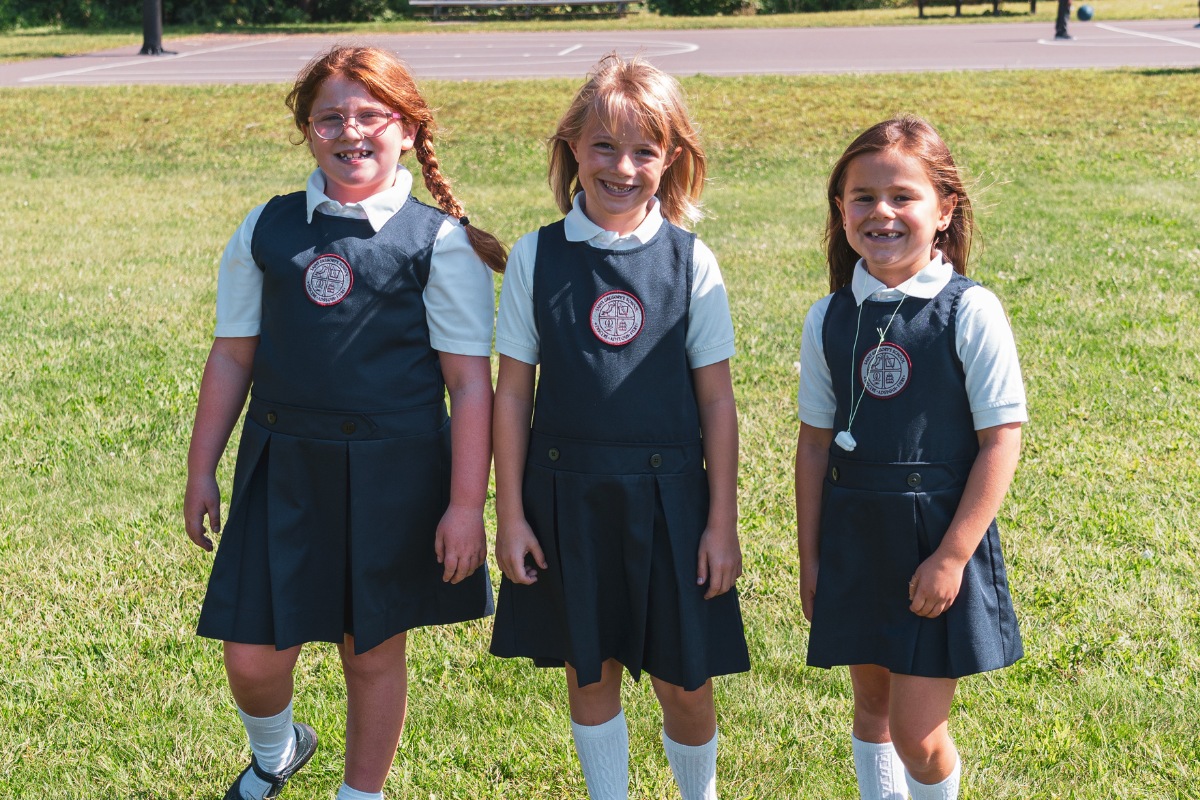 private school girls at the SGS Loudonville campus smiling on their first day